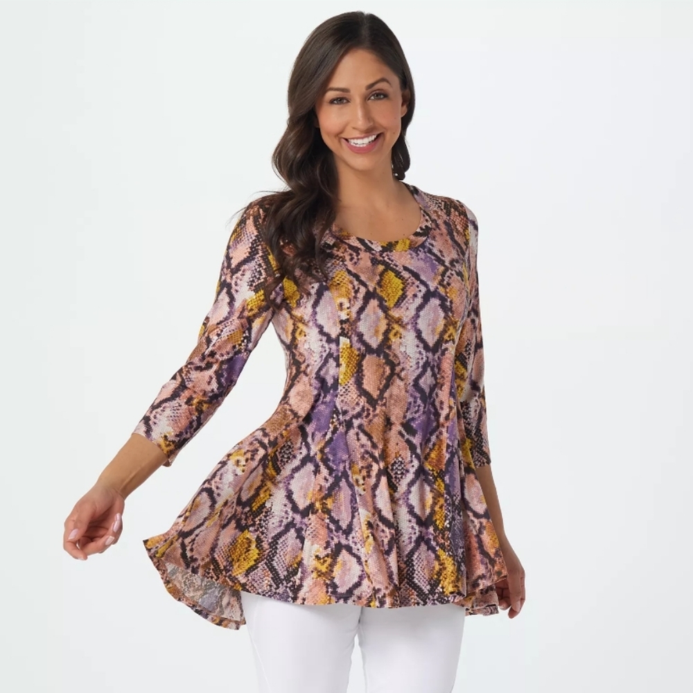 Attitudes by Renee multicolor faux animal print swing top 3/4 sleeves Med Petite